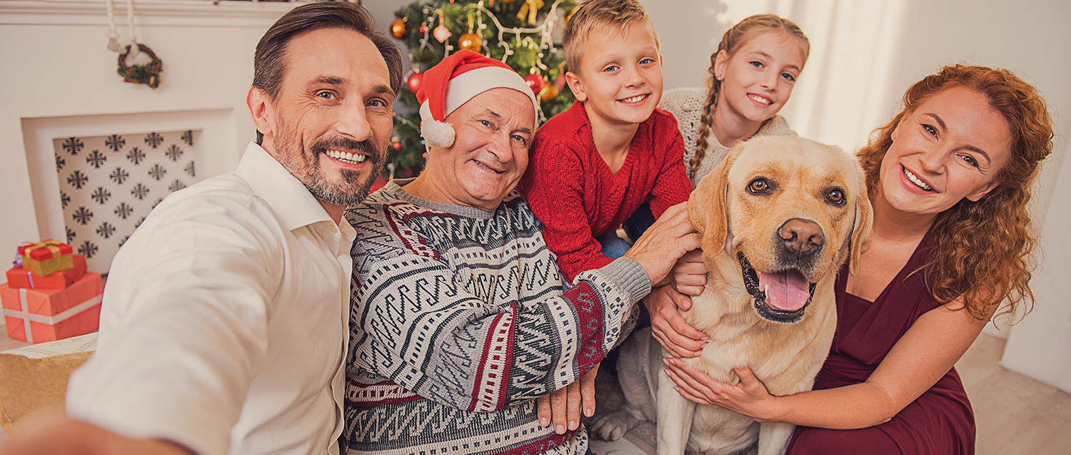 Family christmas photo